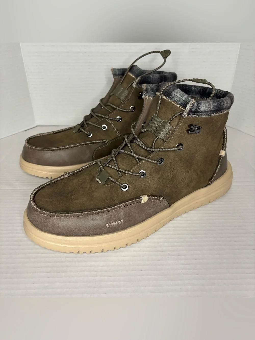 Hey Dude Bradley Classic Walnut Brown Plaid Lined Chukka Boots Mens 13 42067-267